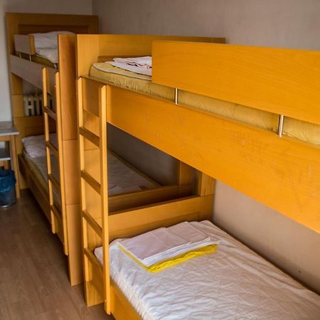 Hi Hostel Zagabria Esterno foto
