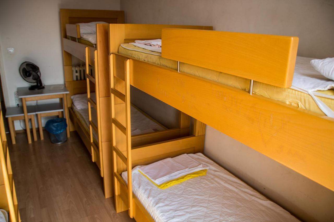 Hi Hostel Zagabria Esterno foto