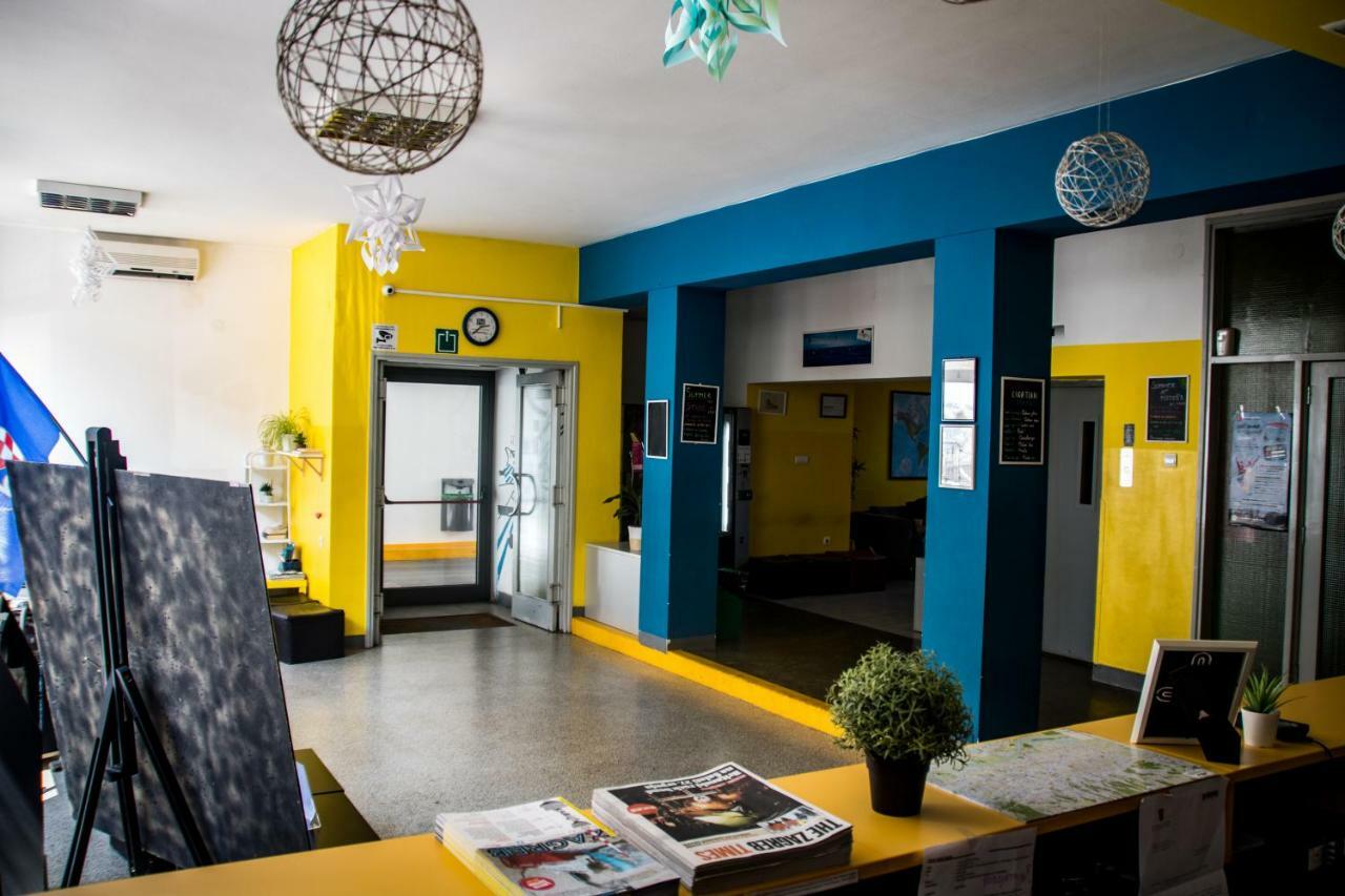 Hi Hostel Zagabria Esterno foto