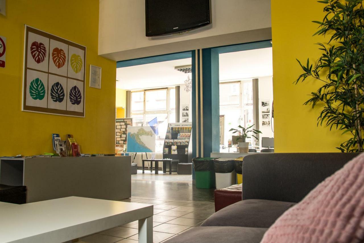 Hi Hostel Zagabria Esterno foto
